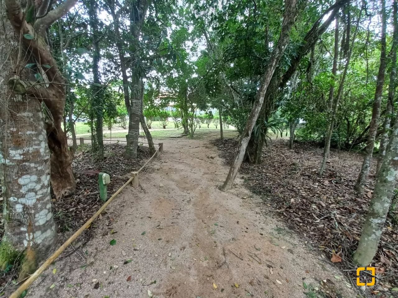 Terreno com 1503m², no bairro Cacupé em Florianópolis