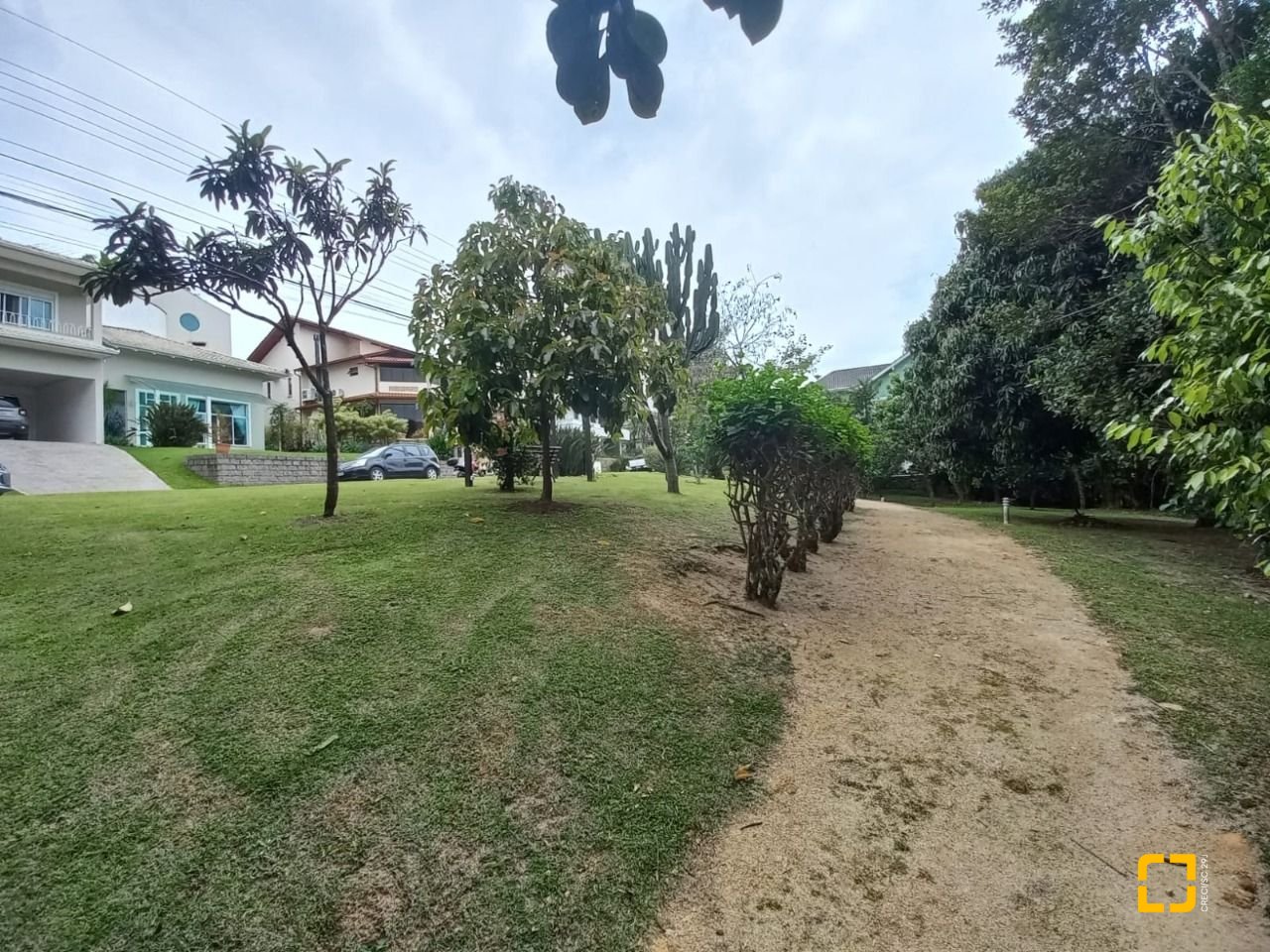 Terreno com 1503m², no bairro Cacupé em Florianópolis
