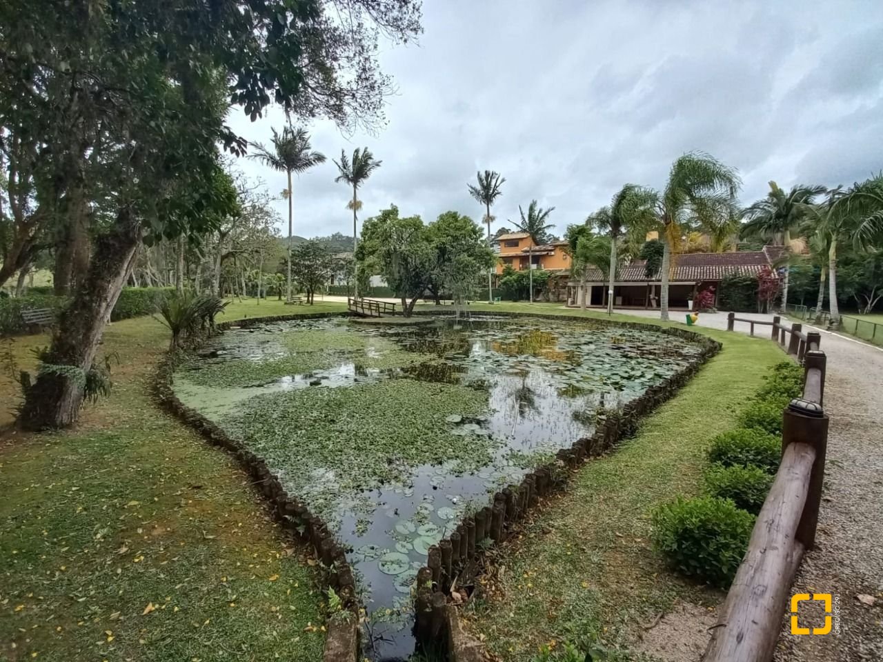 Terreno com 1503m², no bairro Cacupé em Florianópolis