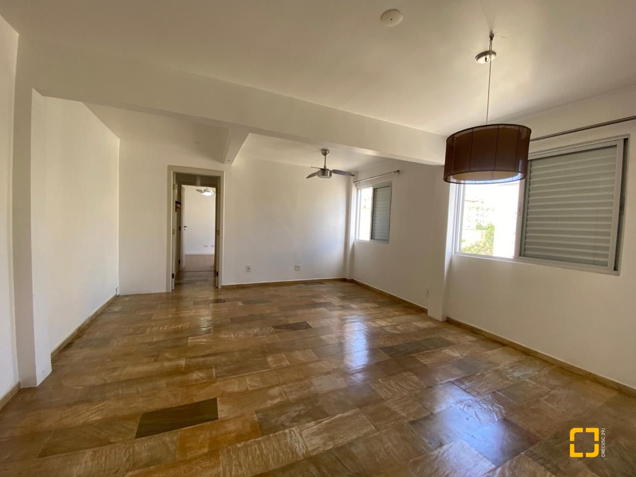 Apartamento com 56m², 2 quartos, 1 garagem, no bairro Coqueiros em Florianópolis