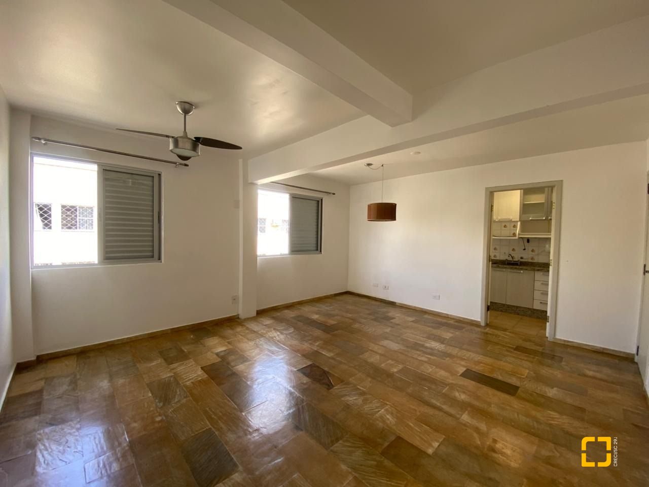 Apartamento com 56m², 2 quartos, 1 garagem, no bairro Coqueiros em Florianópolis