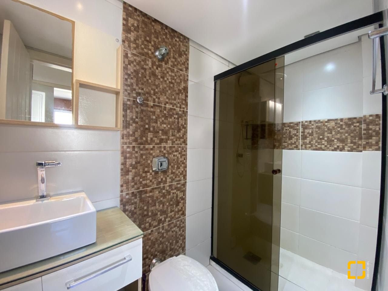 Apartamento com 56m², 2 quartos, 1 garagem, no bairro Coqueiros em Florianópolis