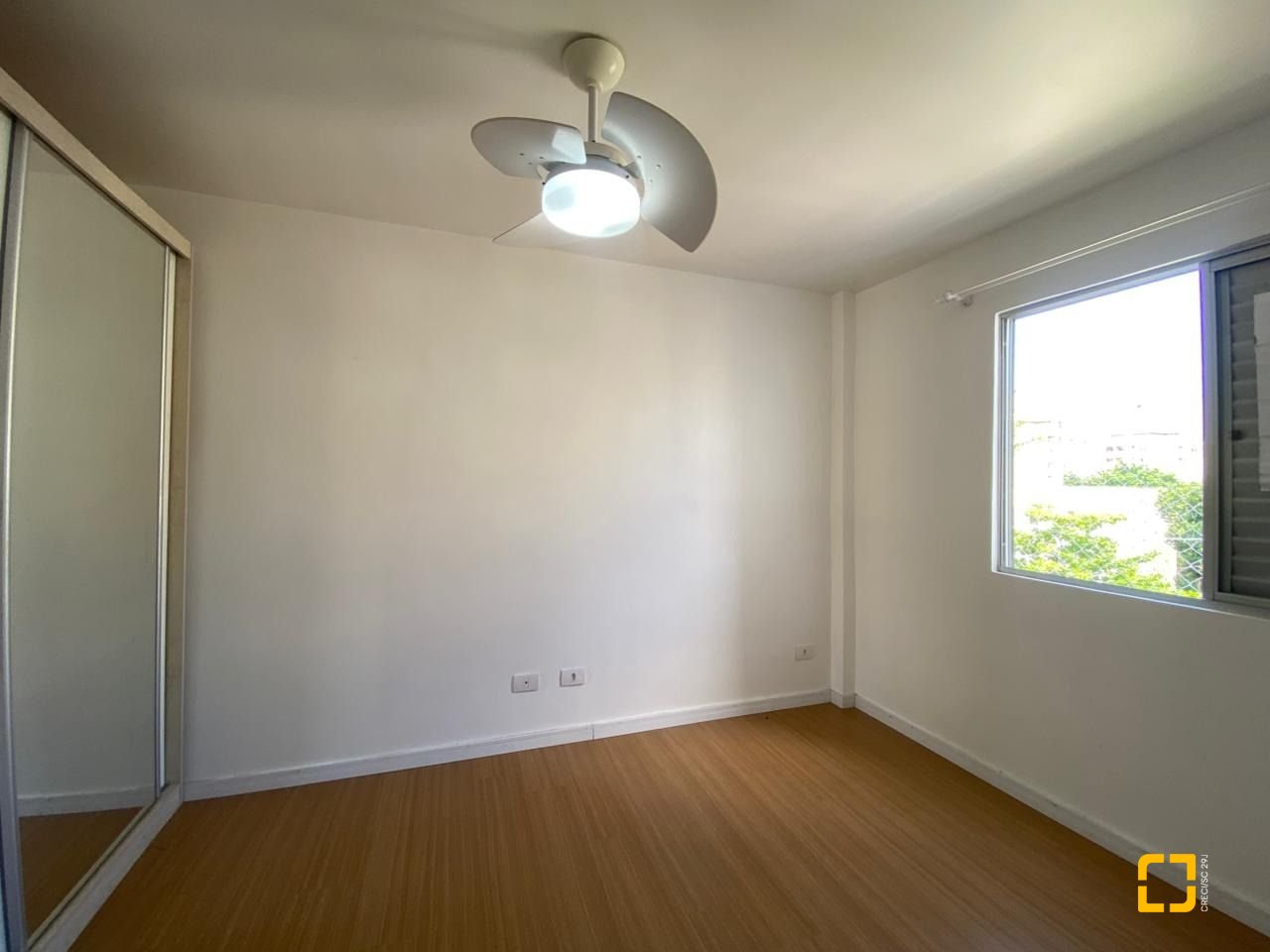 Apartamento com 56m², 2 quartos, 1 garagem, no bairro Coqueiros em Florianópolis