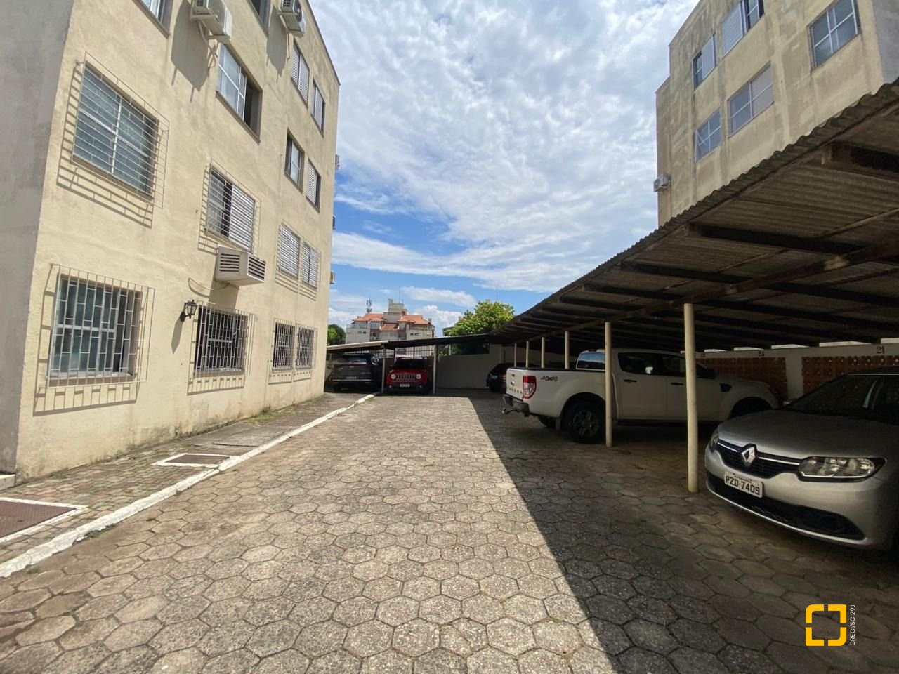 Apartamento com 56m², 2 quartos, 1 garagem, no bairro Coqueiros em Florianópolis