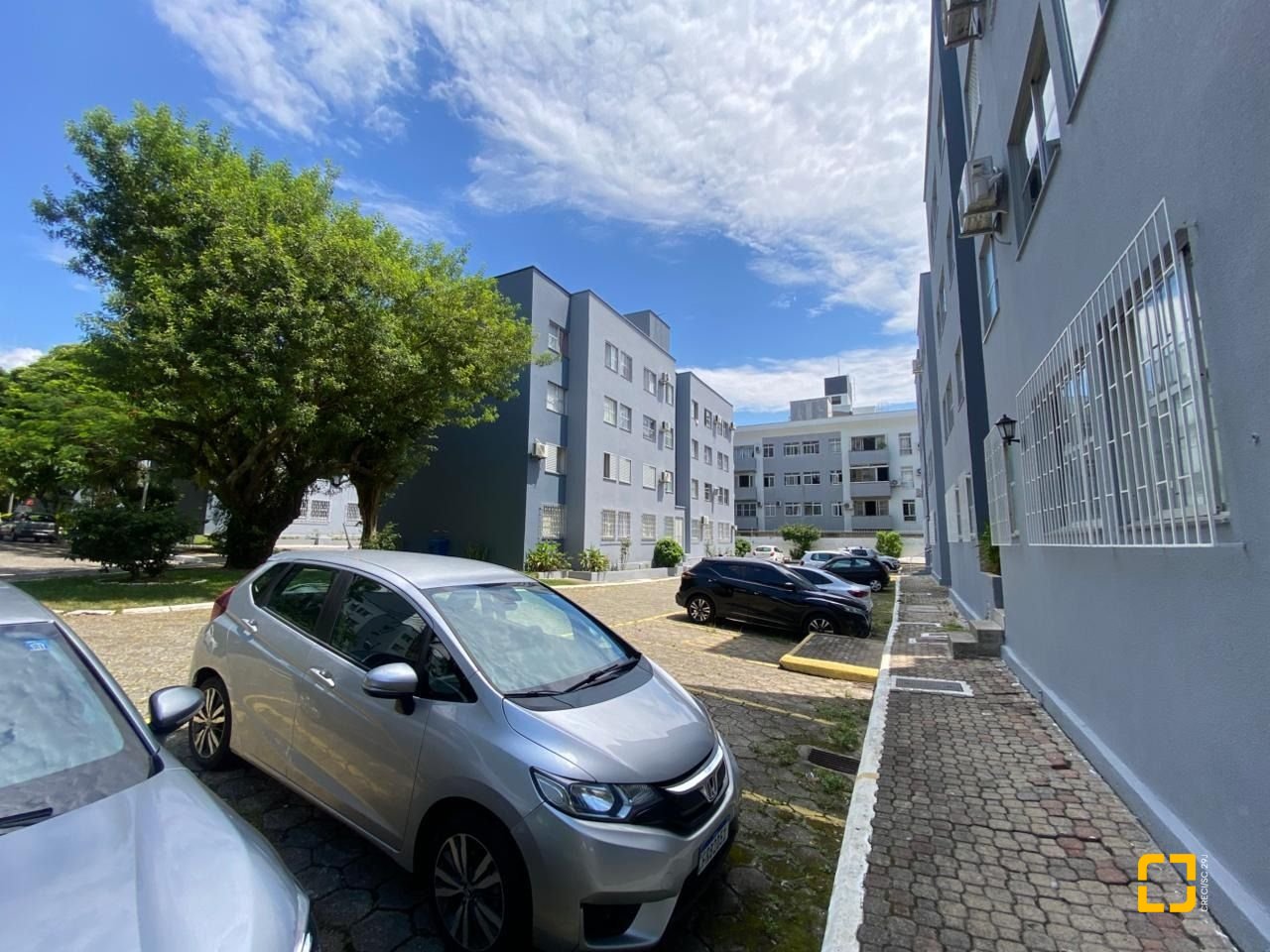 Apartamento com 56m², 2 quartos, 1 garagem, no bairro Coqueiros em Florianópolis