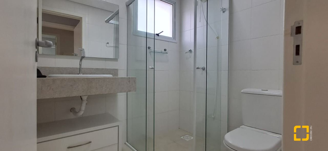 Apartamento com 84m², 3 quartos (sendo 1 suíte), 1 garagem, no bairro Cachoeira do Bom Jesus em Florianópolis