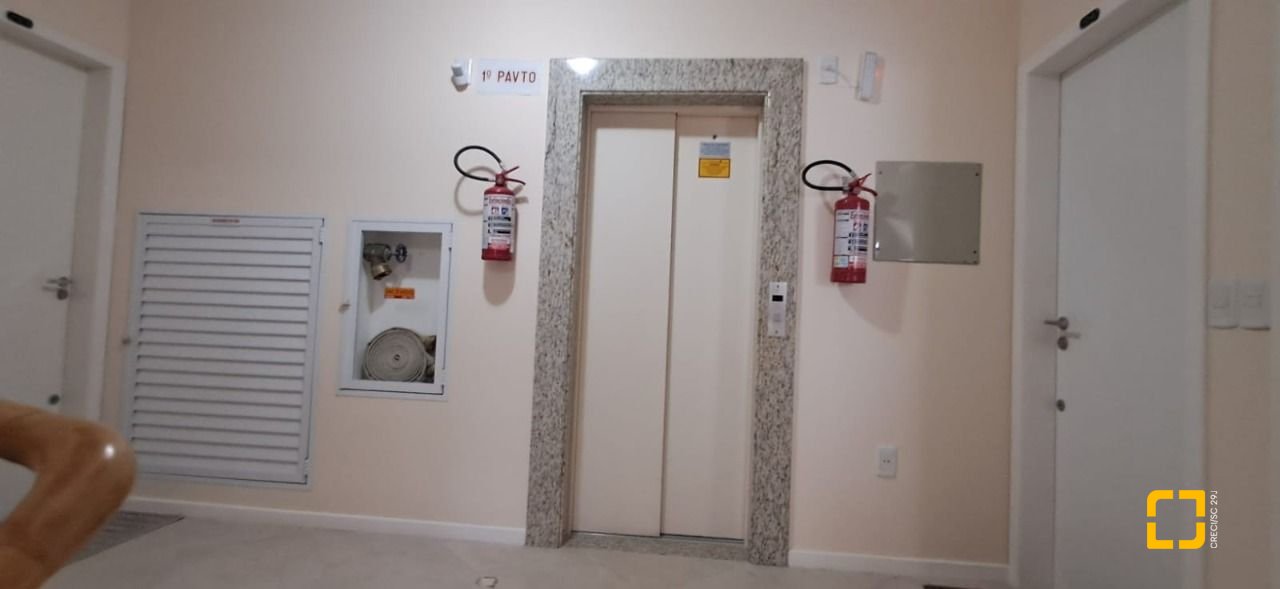Apartamento com 84m², 3 quartos (sendo 1 suíte), 1 garagem, no bairro Cachoeira do Bom Jesus em Florianópolis