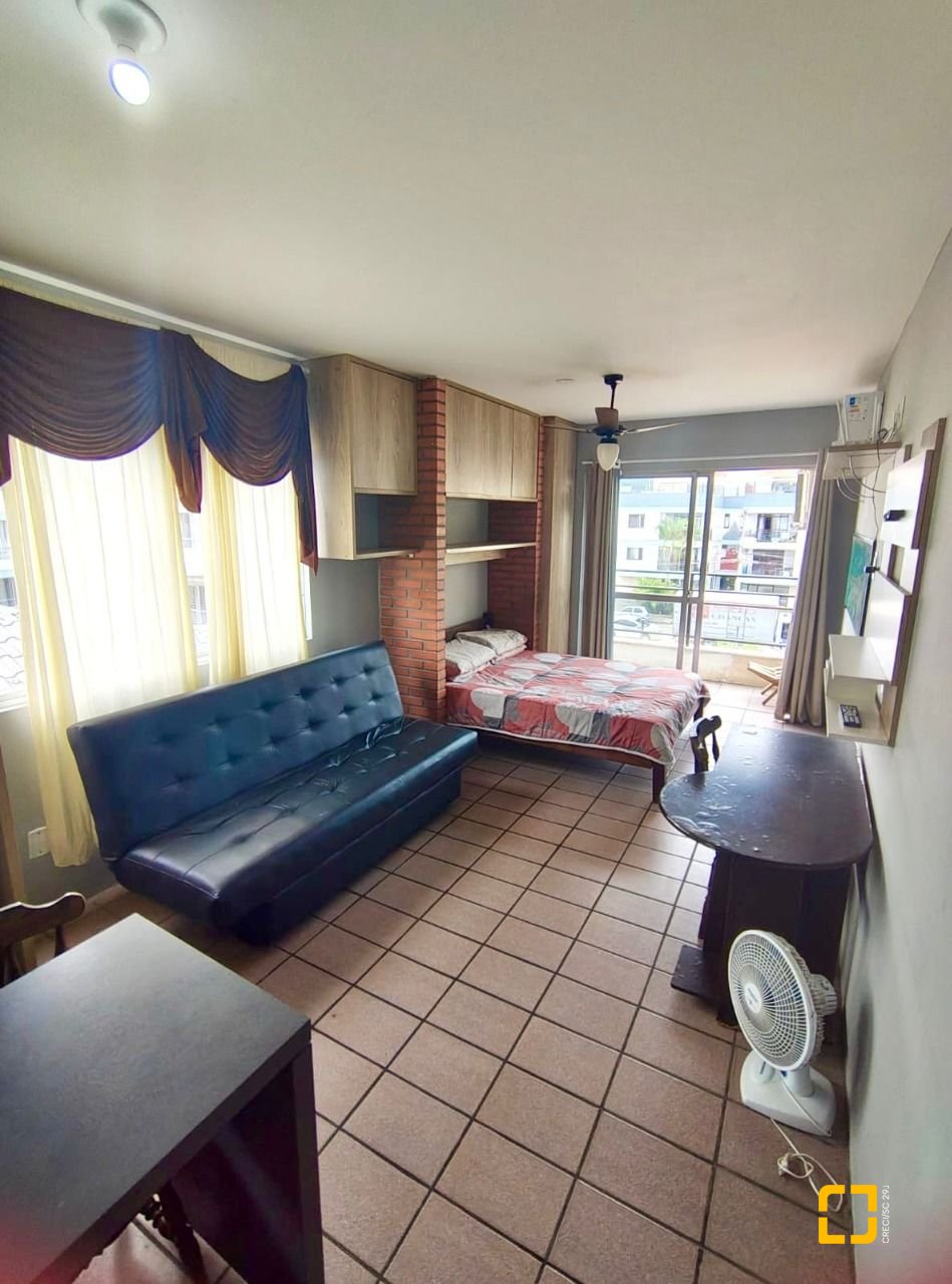 Apartamento com 31m², 1 quarto, no bairro Canasvieiras em Florianópolis