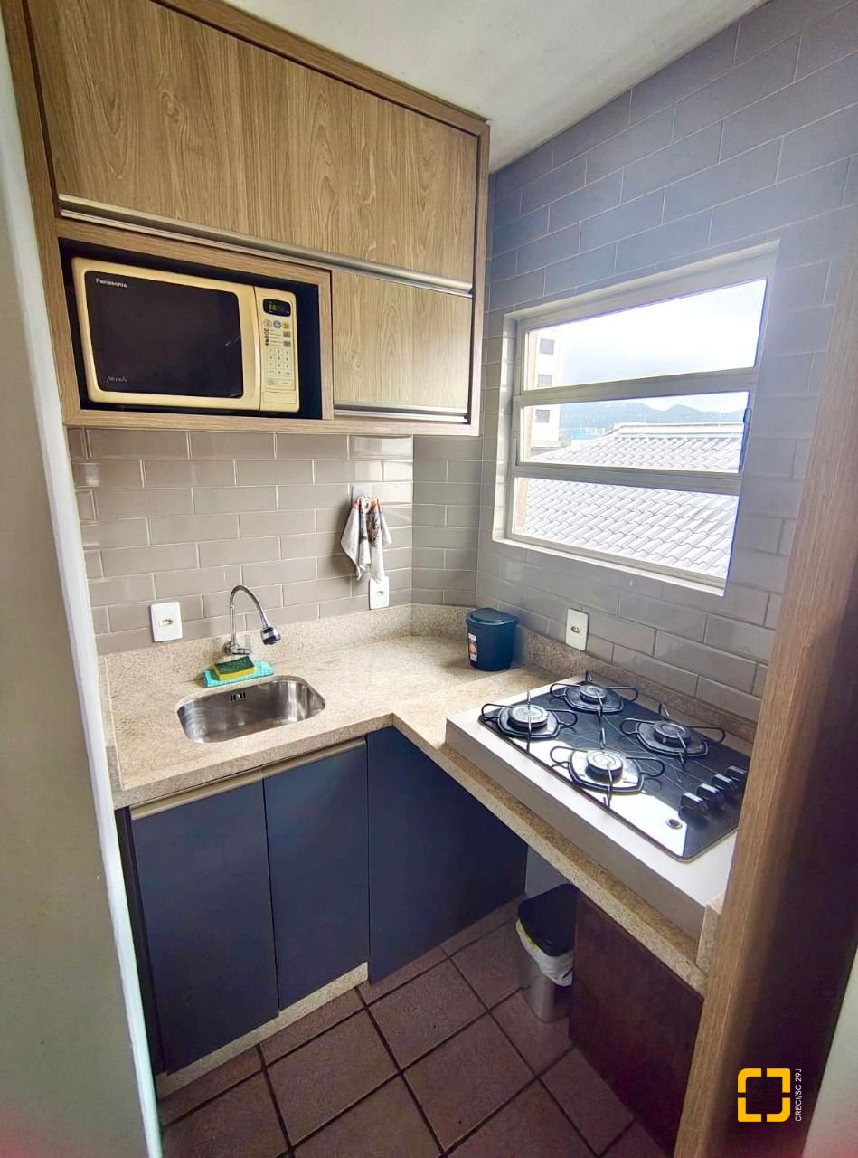 Apartamento com 31m², 1 quarto, no bairro Canasvieiras em Florianópolis