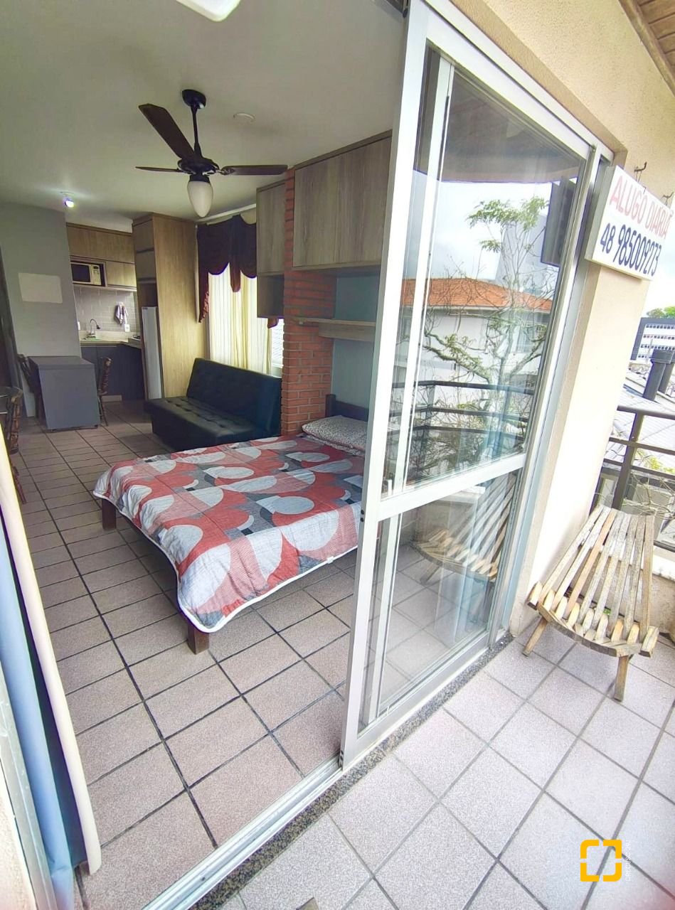 Apartamento com 31m², 1 quarto, no bairro Canasvieiras em Florianópolis