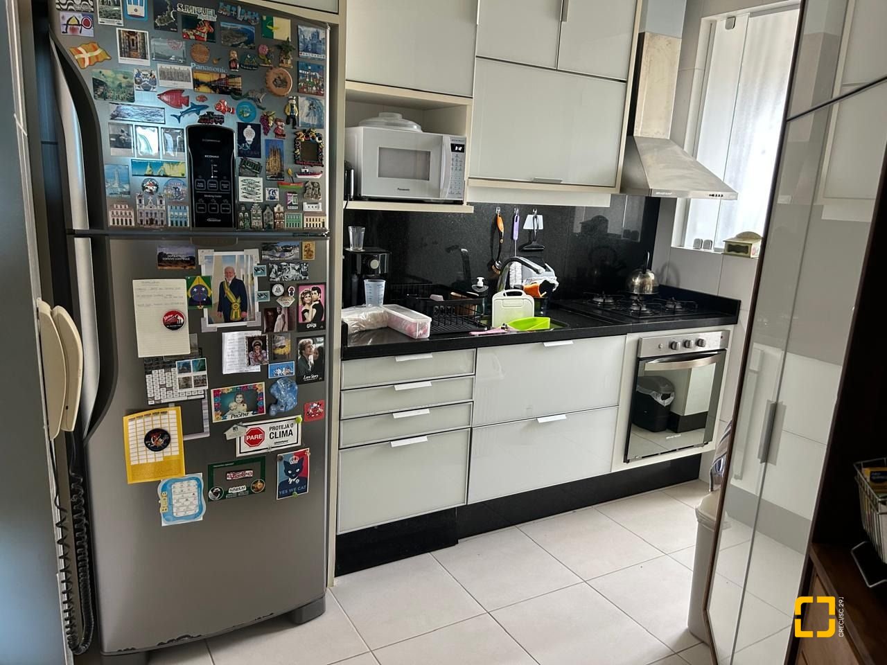 Apartamento com 102m², 4 quartos (sendo 1 suíte), 2 garagens, no bairro Campeche em Florianópolis