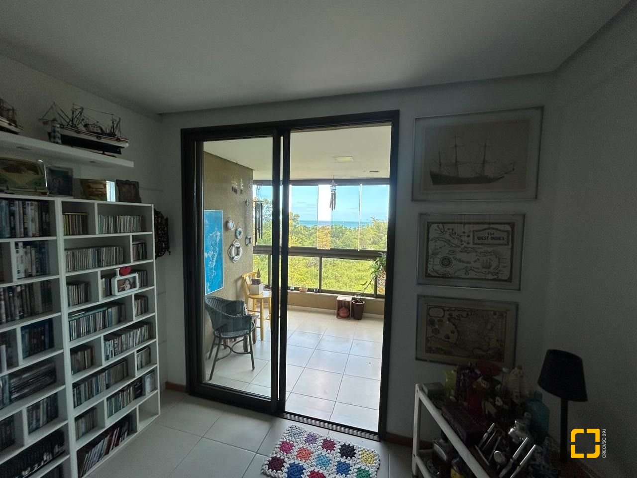 Apartamento com 102m², 4 quartos (sendo 1 suíte), 2 garagens, no bairro Campeche em Florianópolis