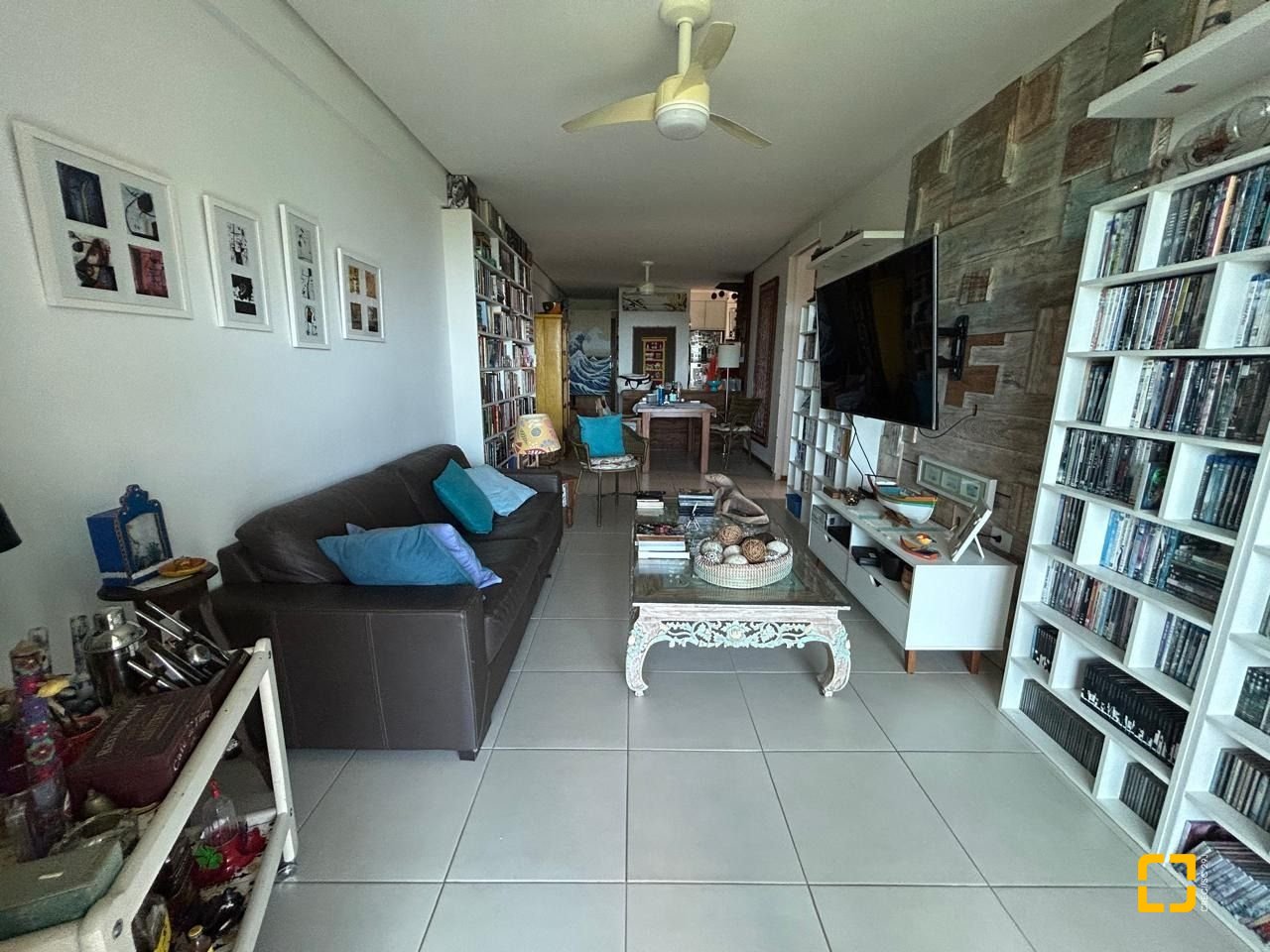 Apartamento com 102m², 4 quartos (sendo 1 suíte), 2 garagens, no bairro Campeche em Florianópolis