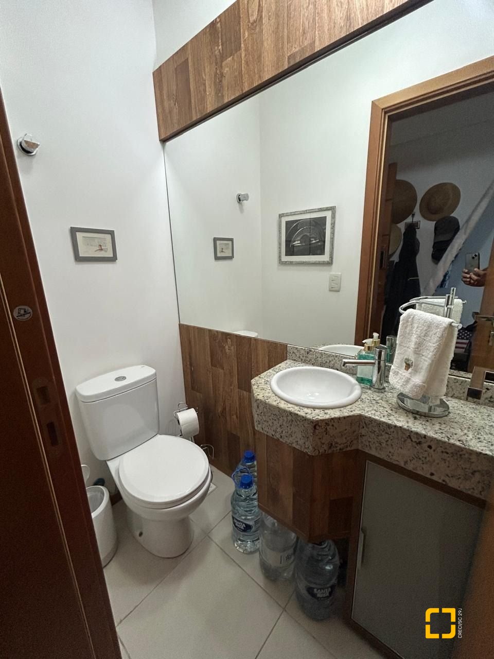 Apartamento com 102m², 4 quartos (sendo 1 suíte), 2 garagens, no bairro Campeche em Florianópolis