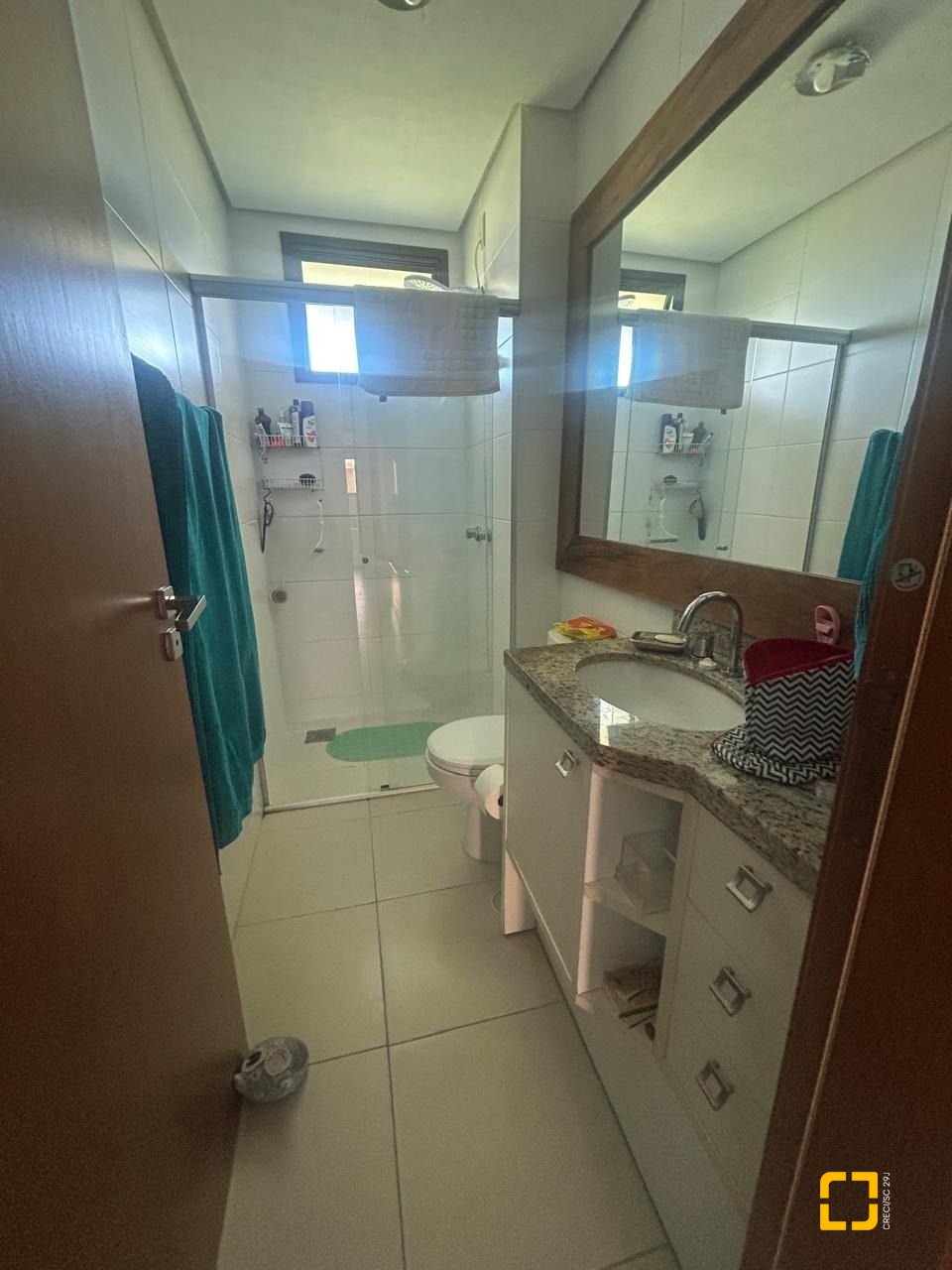 Apartamento com 102m², 4 quartos (sendo 1 suíte), 2 garagens, no bairro Campeche em Florianópolis