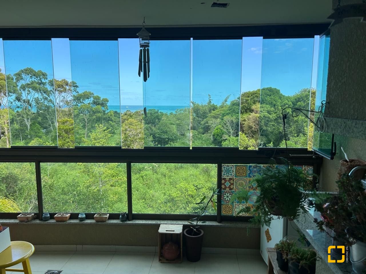 Apartamento com 102m², 4 quartos (sendo 1 suíte), 2 garagens, no bairro Campeche em Florianópolis