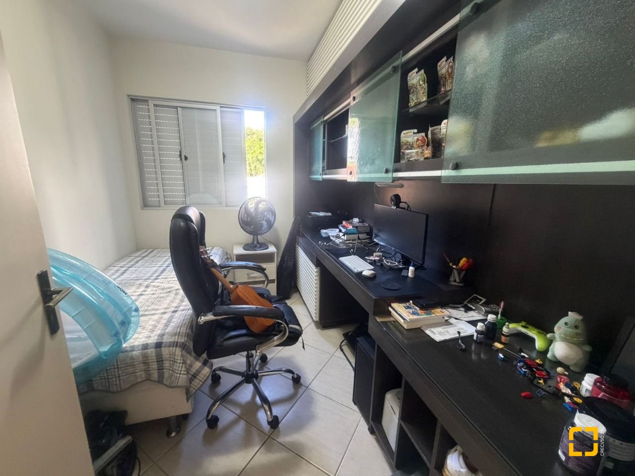 Apartamento com 74m², 4 quartos (sendo 1 suíte), 1 garagem, no bairro Itacorubi em Florianópolis