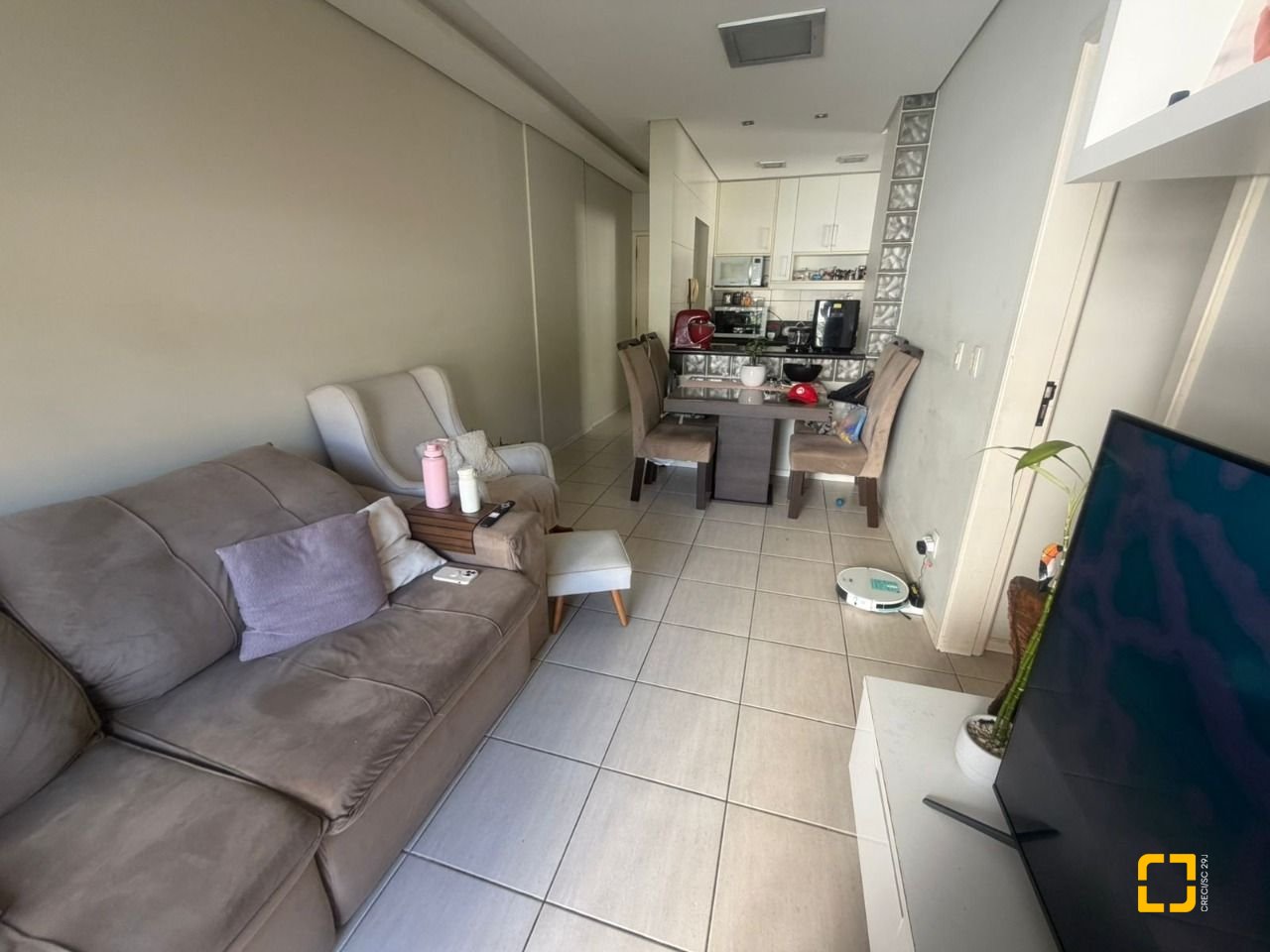 Apartamento com 74m², 4 quartos (sendo 1 suíte), 1 garagem, no bairro Itacorubi em Florianópolis