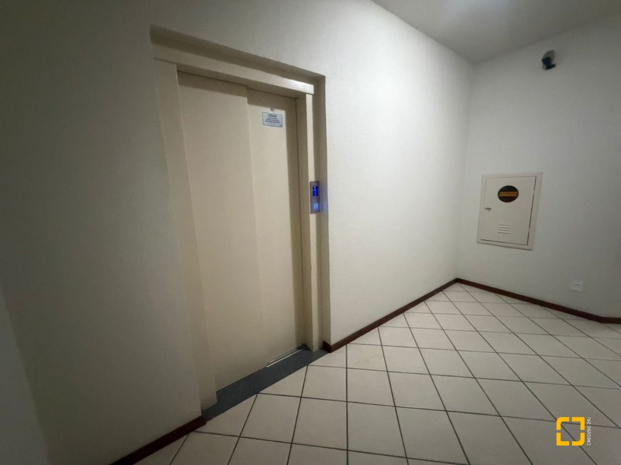 Apartamento com 74m², 4 quartos (sendo 1 suíte), 1 garagem, no bairro Itacorubi em Florianópolis