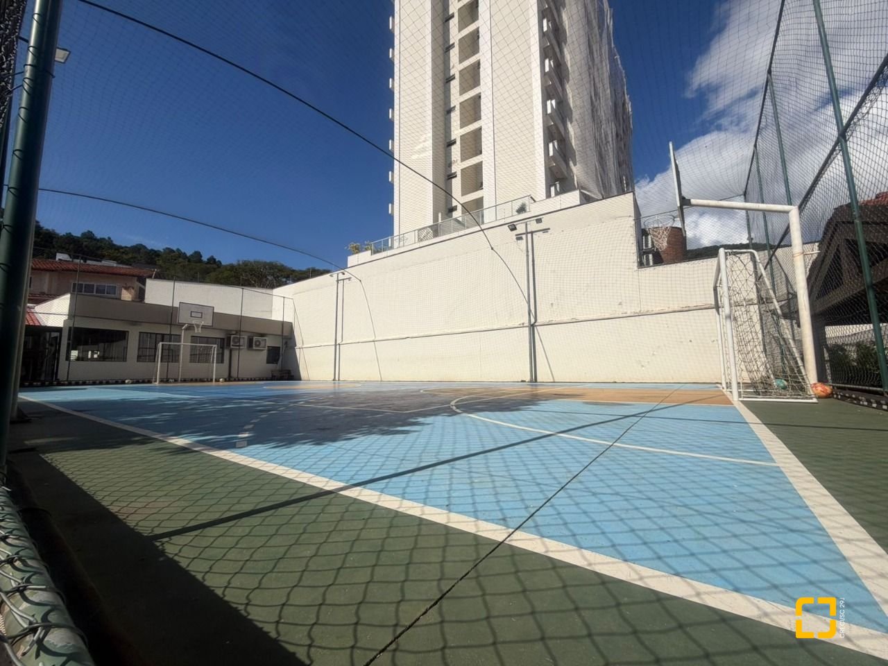 Apartamento com 74m², 4 quartos (sendo 1 suíte), 1 garagem, no bairro Itacorubi em Florianópolis