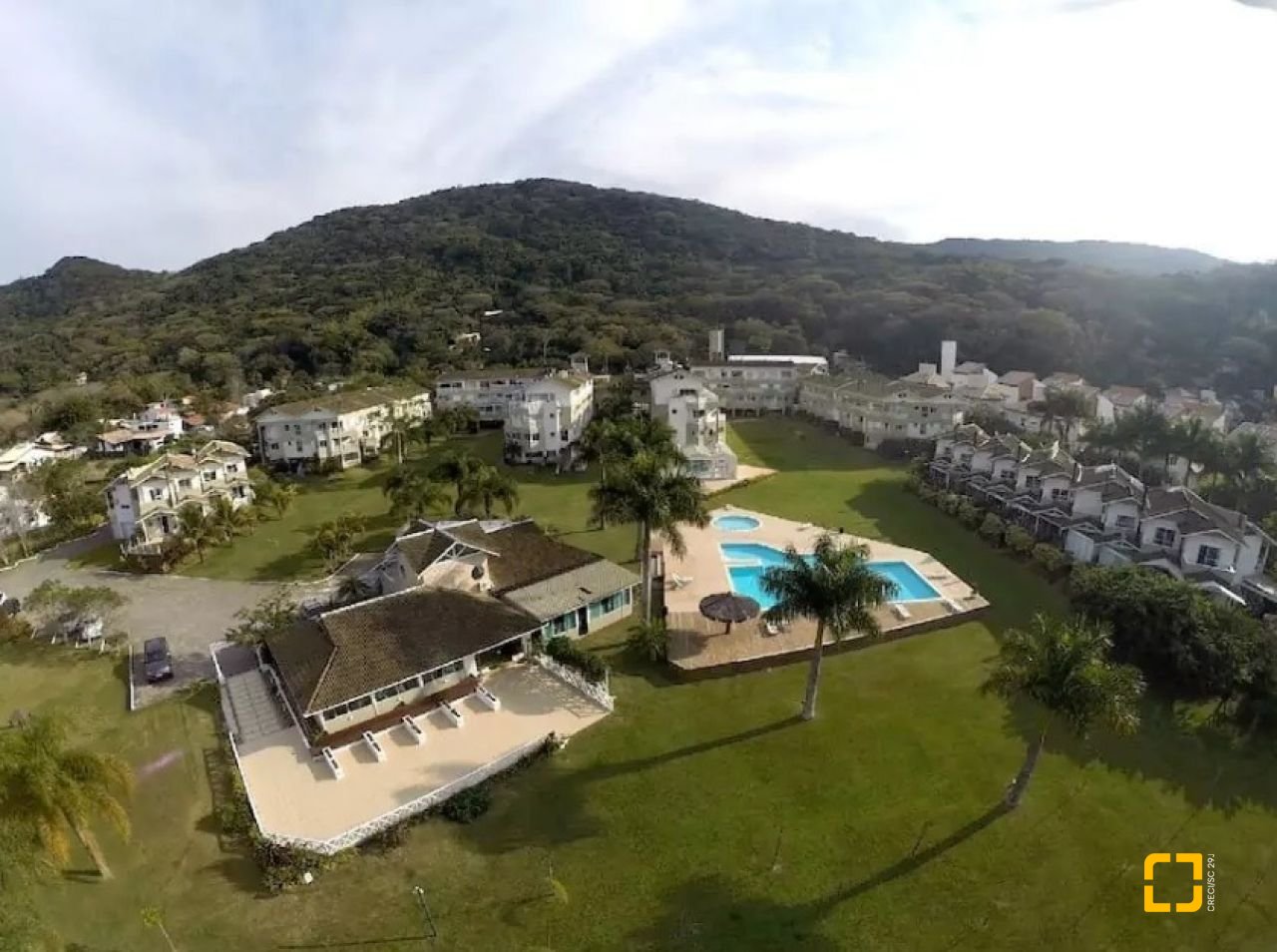 Apartamento com 46m², 1 quarto, 1 garagem, no bairro Lagoa da Conceição em Florianópolis