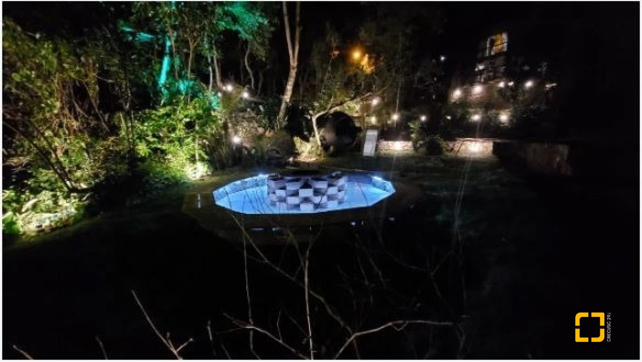 Sítio com 850m², 6 quartos, 3 garagens, no bairro Barra da Lagoa em Florianópolis