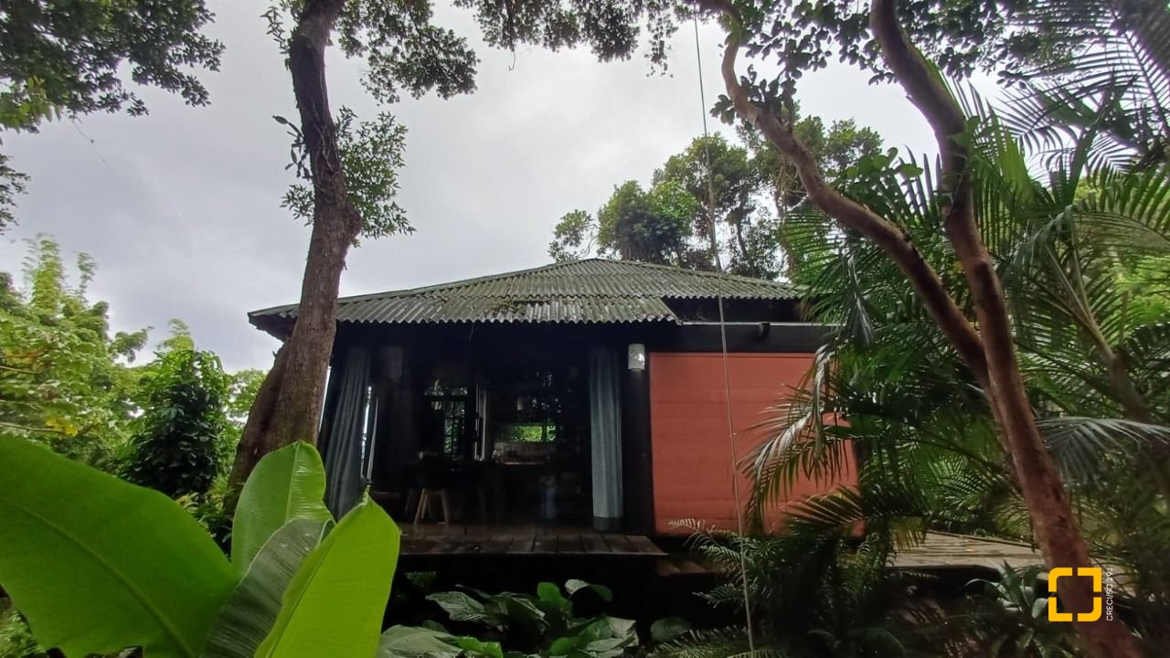 Sítio com 850m², 6 quartos, 3 garagens, no bairro Barra da Lagoa em Florianópolis