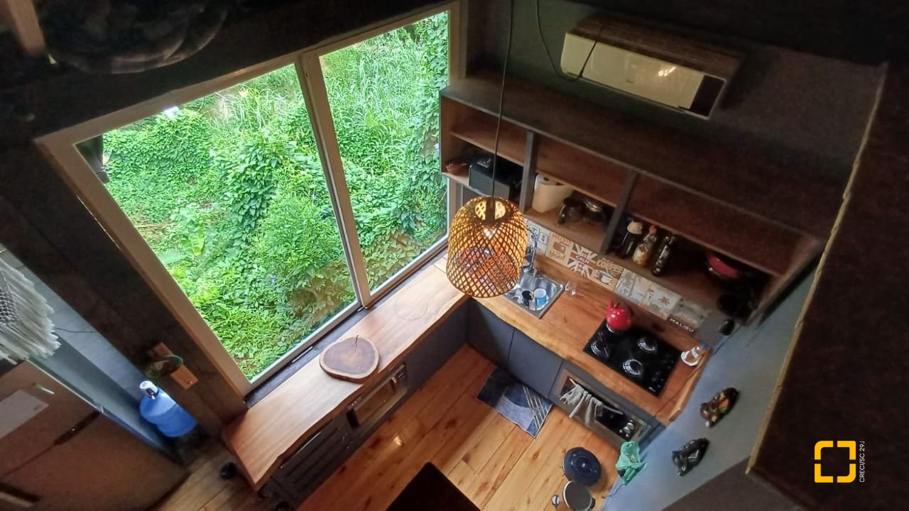 Sítio com 850m², 6 quartos, 3 garagens, no bairro Barra da Lagoa em Florianópolis