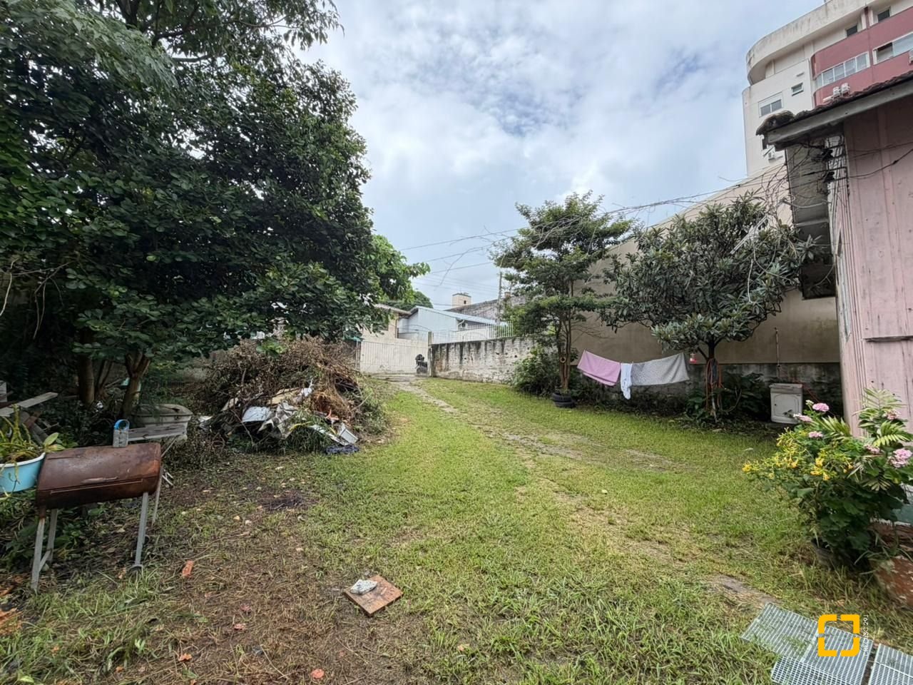 Terreno com 240m², no bairro Capoeiras em Florianópolis