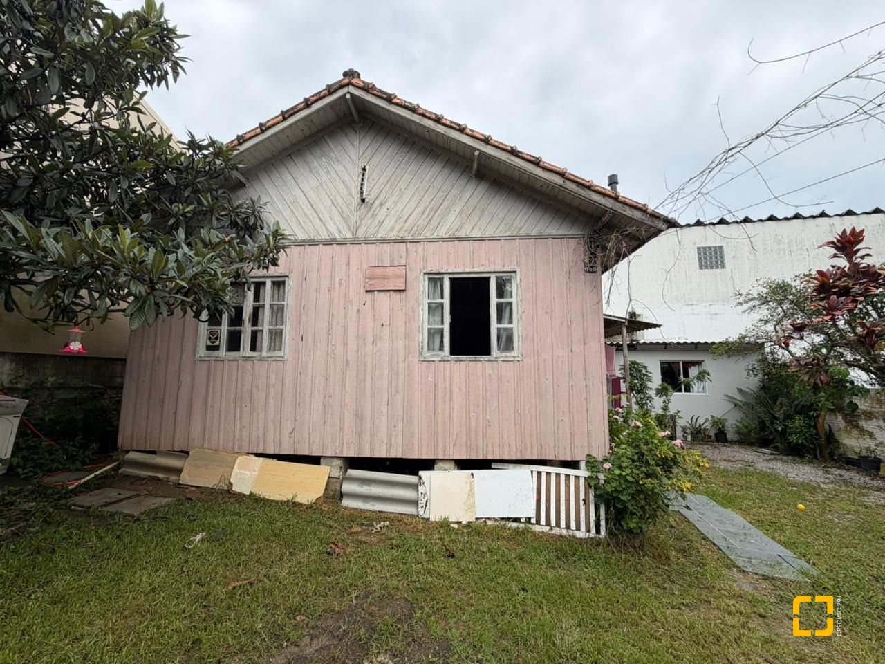 Terreno com 240m², no bairro Capoeiras em Florianópolis