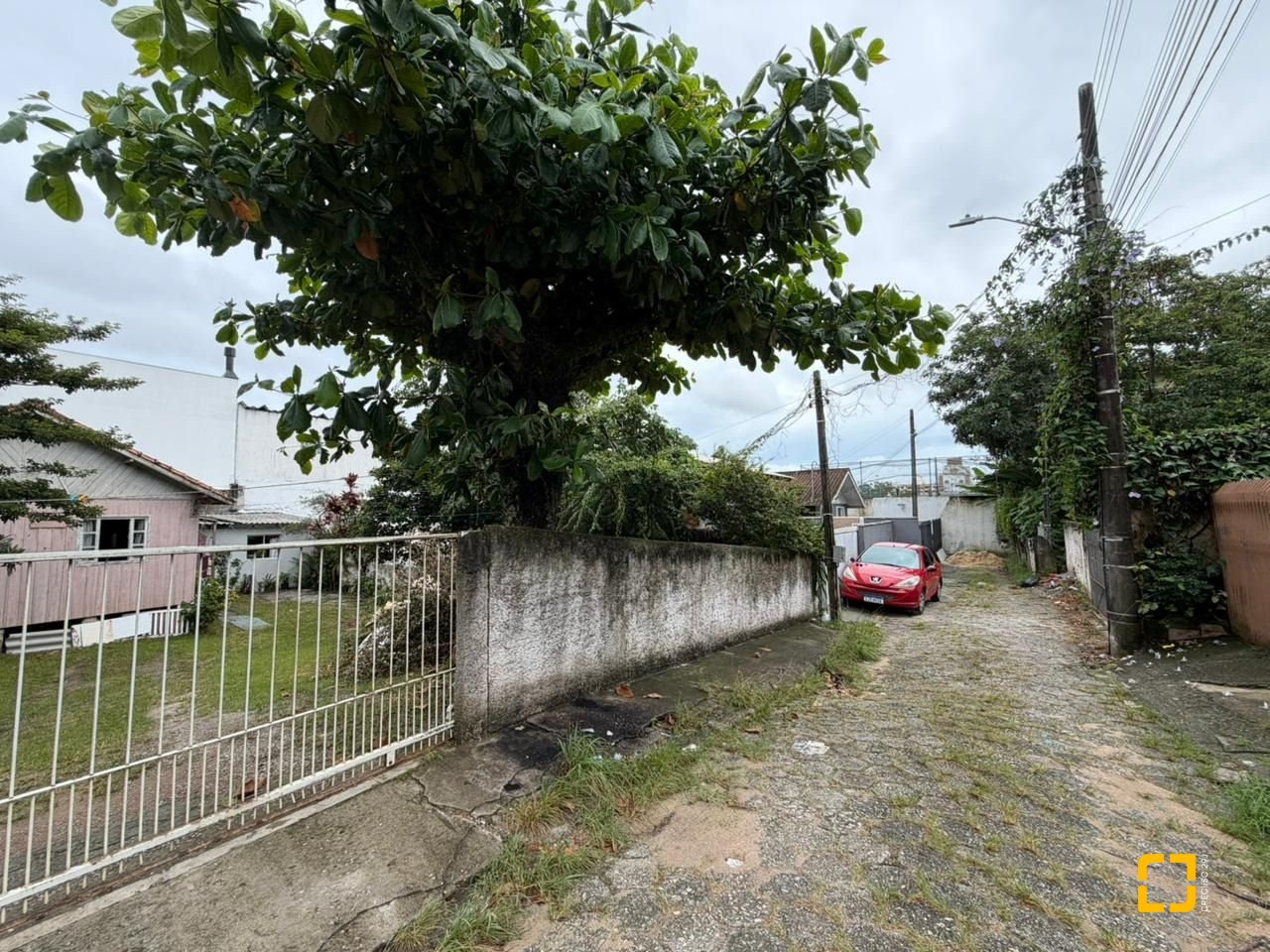 Terreno com 240m², no bairro Capoeiras em Florianópolis
