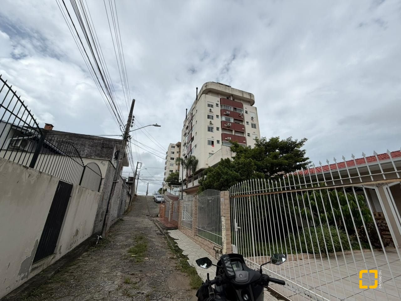 Terreno com 240m², no bairro Capoeiras em Florianópolis