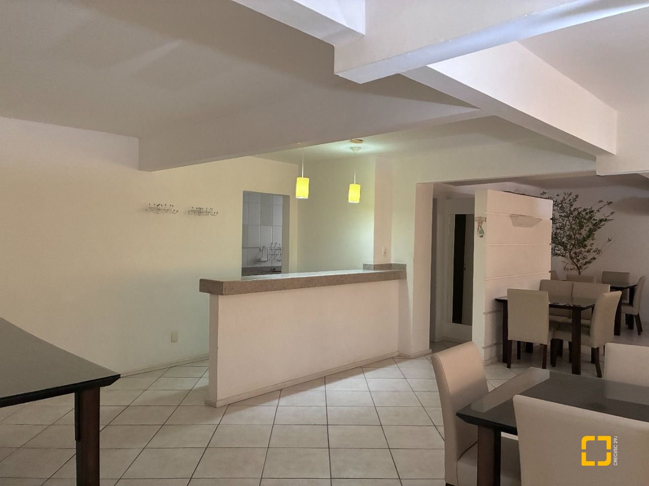 Apartamento com 83m², 3 quartos, 1 garagem, no bairro Centro em Florianópolis