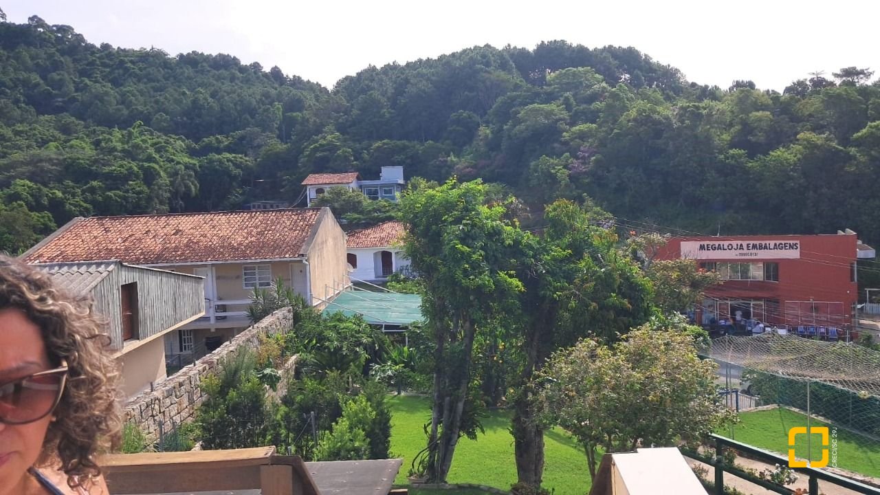 Terreno com 1089m², no bairro Canasvieiras em Florianópolis