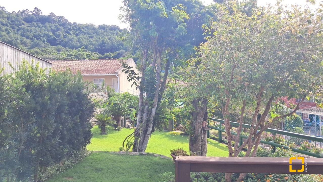 Terreno com 1089m², no bairro Canasvieiras em Florianópolis
