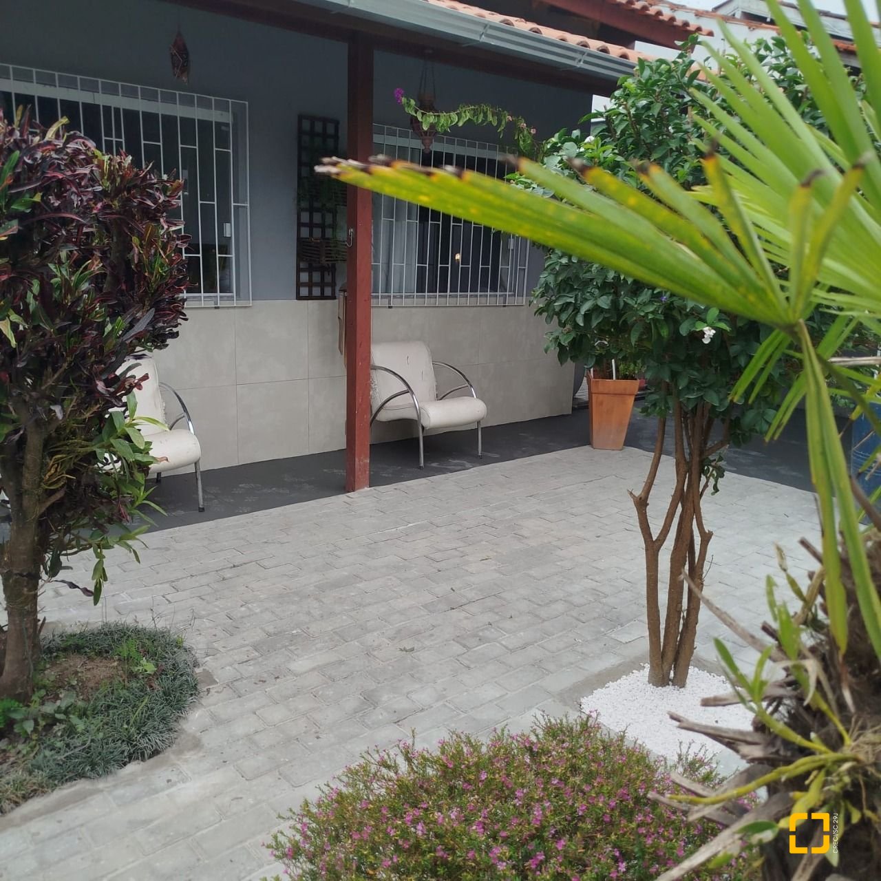 Casa com 51m², 2 quartos, 1 garagem, no bairro São João do Rio Vermelho em Florianópolis