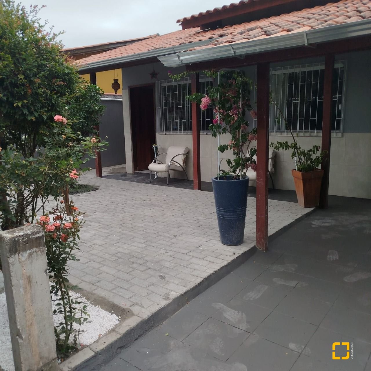 Casa com 51m², 2 quartos, 1 garagem, no bairro São João do Rio Vermelho em Florianópolis