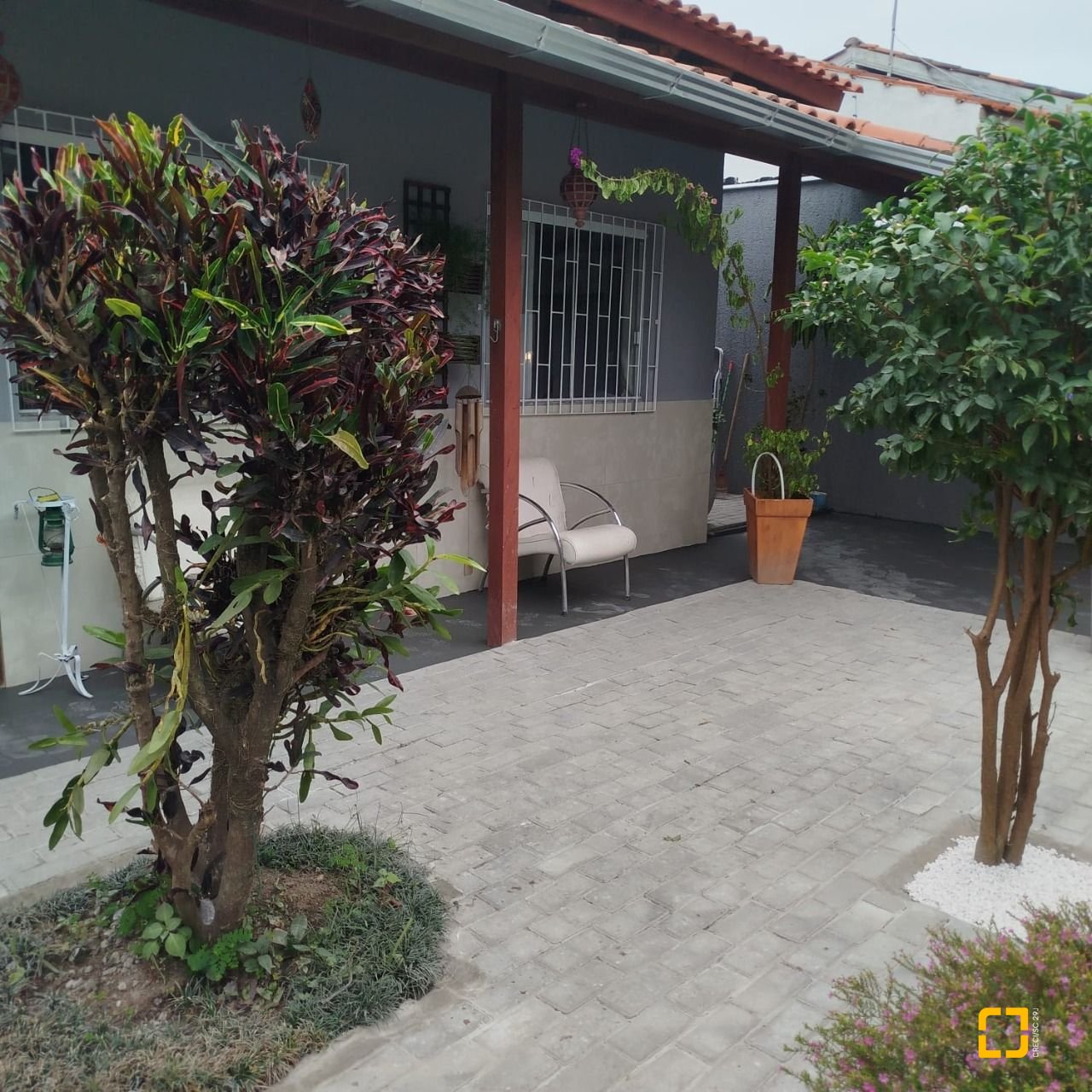 Casa com 51m², 2 quartos, 1 garagem, no bairro São João do Rio Vermelho em Florianópolis