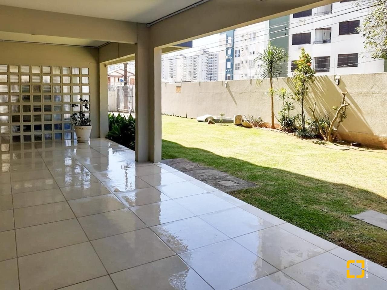 Apartamento com 119m², 4 quartos (sendo 1 suíte), 1 garagem, no bairro Trindade em Florianópolis