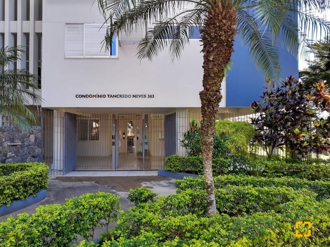 Apartamento com 119m², 4 quartos (sendo 1 suíte), 1 garagem, no bairro Trindade em Florianópolis