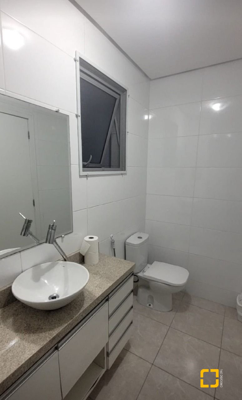 Apartamento com 82m², 4 quartos (sendo 2 suítes), 1 garagem, no bairro Ingleses do Rio Vermelho em Florianópolis