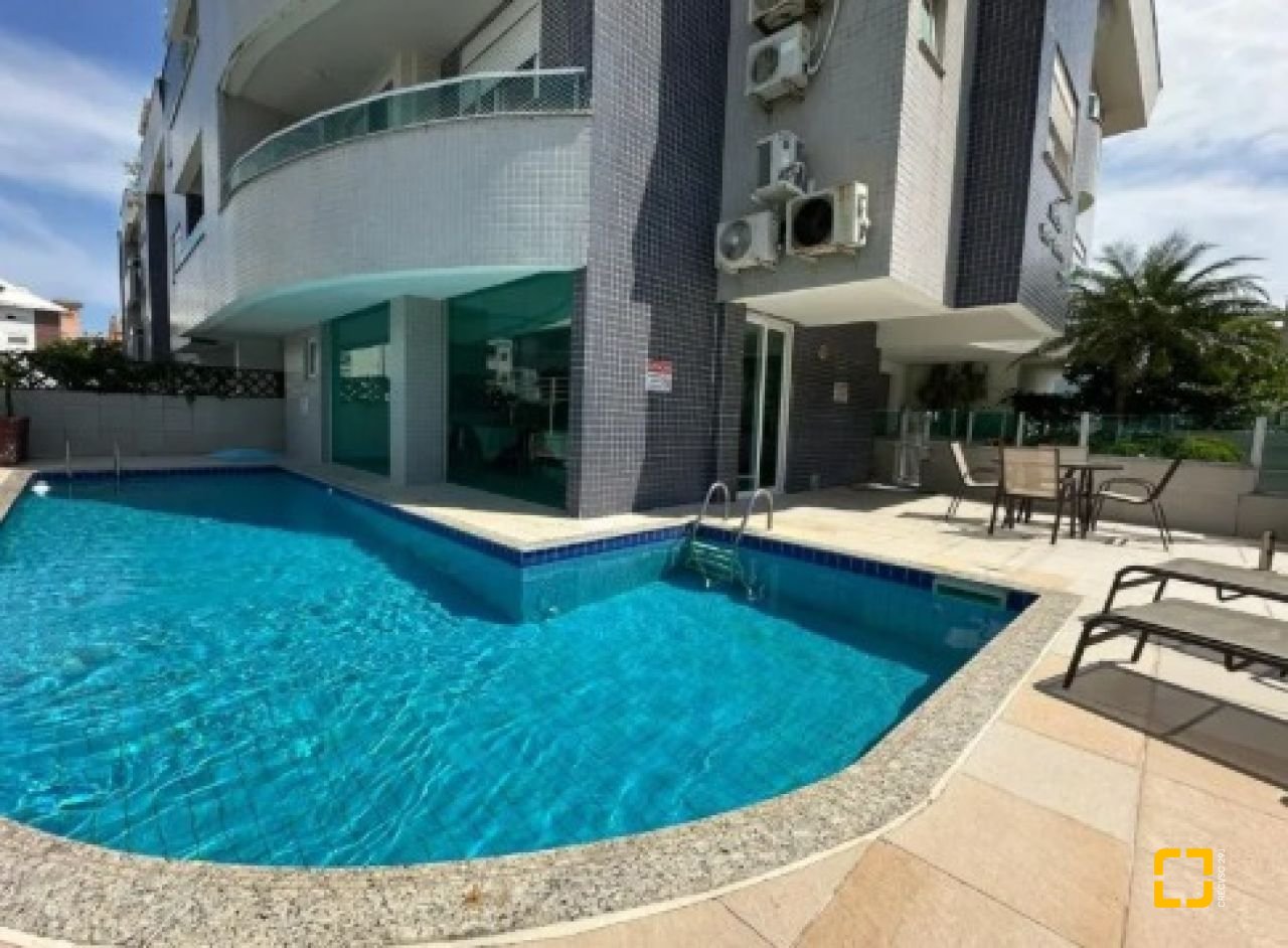 Apartamento com 82m², 4 quartos (sendo 2 suítes), 1 garagem, no bairro Ingleses do Rio Vermelho em Florianópolis