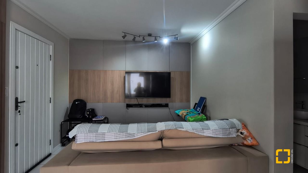 Apartamento com 80m², 4 quartos (sendo 1 suíte), 1 garagem, no bairro Estreito em Florianópolis