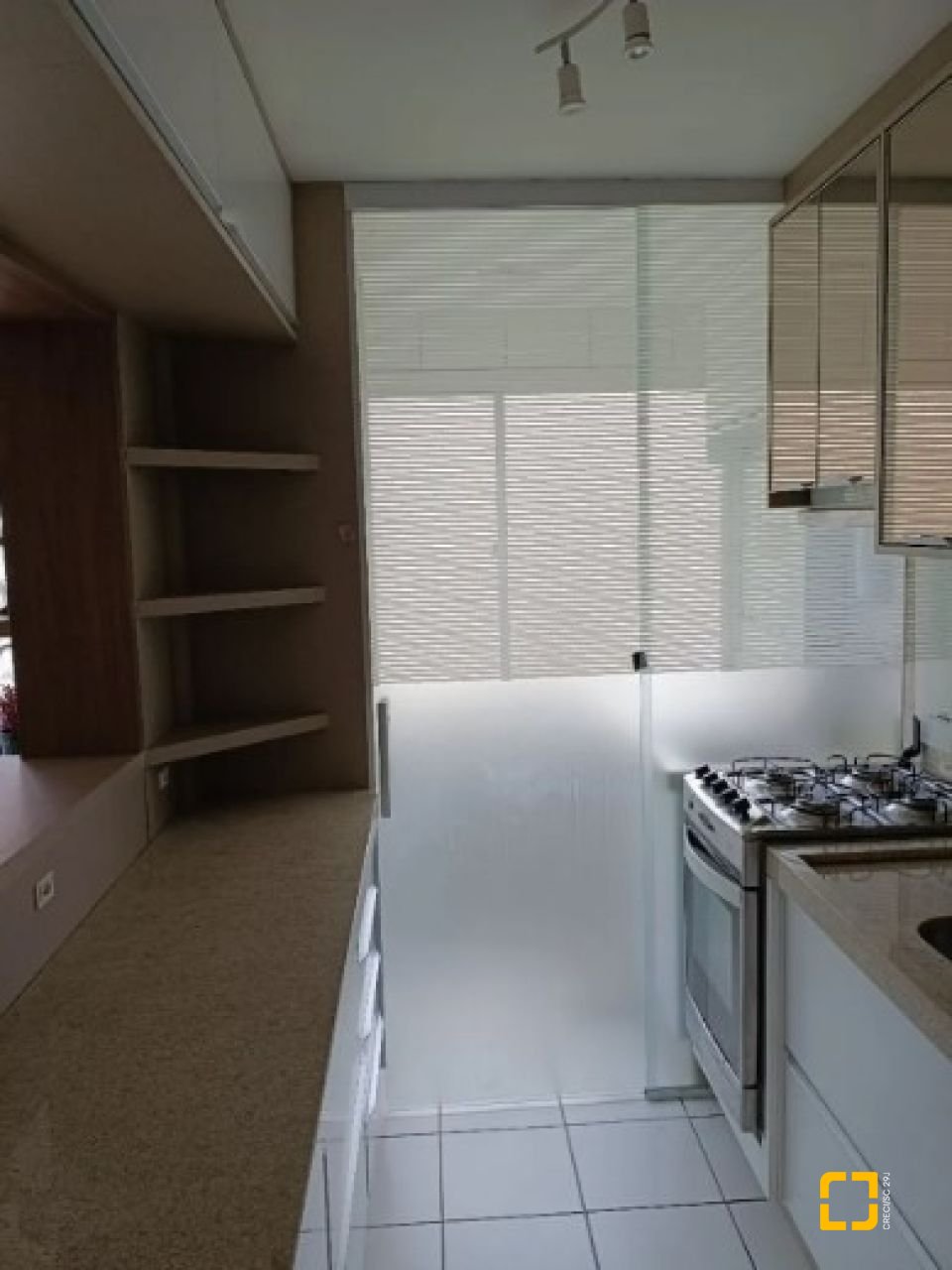 Apartamento com 80m², 4 quartos (sendo 1 suíte), 1 garagem, no bairro Estreito em Florianópolis