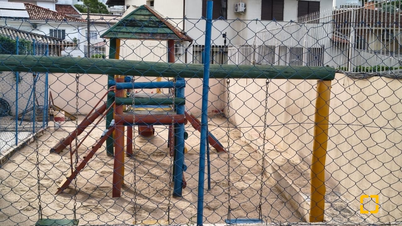 Apartamento com 80m², 4 quartos (sendo 1 suíte), 1 garagem, no bairro Estreito em Florianópolis