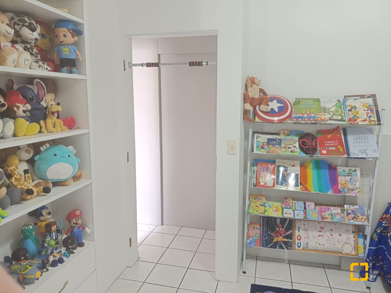Apartamento com 80m², 4 quartos (sendo 1 suíte), 1 garagem, no bairro Estreito em Florianópolis