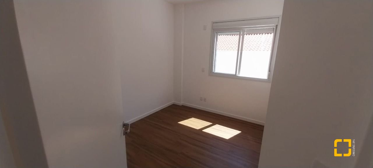 Apartamento com 78m², 2 quartos (sendo 1 suíte), 1 garagem, no bairro Campeche em Florianópolis