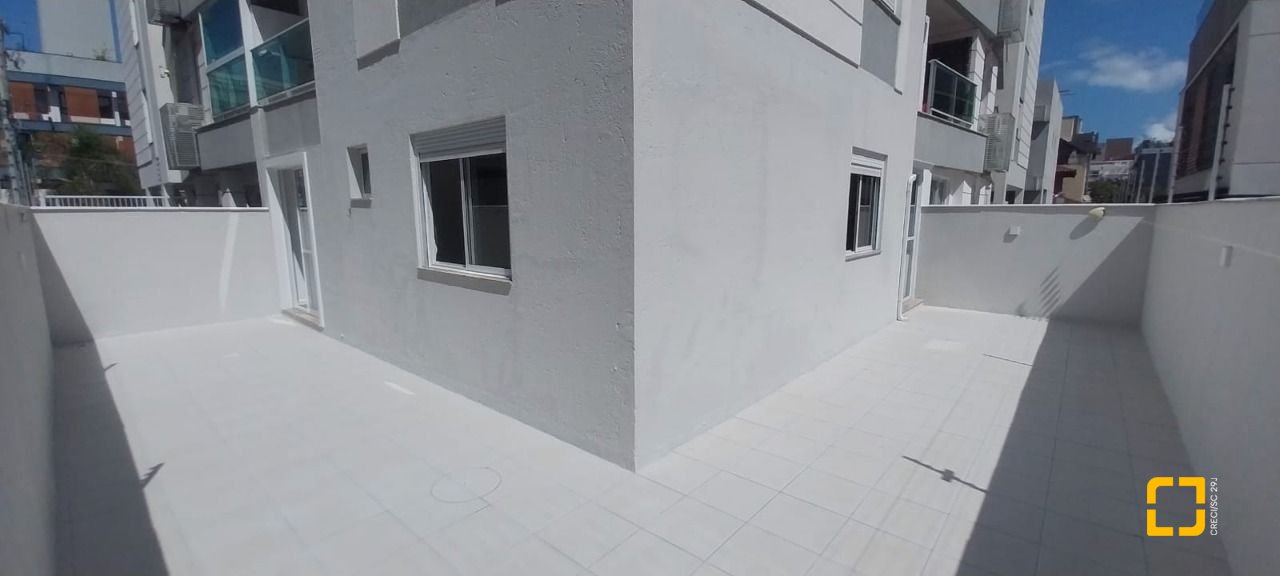 Apartamento com 78m², 2 quartos (sendo 1 suíte), 1 garagem, no bairro Campeche em Florianópolis