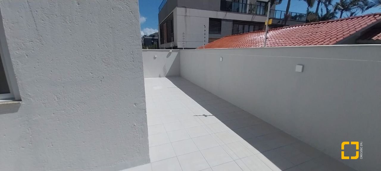 Apartamento com 78m², 2 quartos (sendo 1 suíte), 1 garagem, no bairro Campeche em Florianópolis