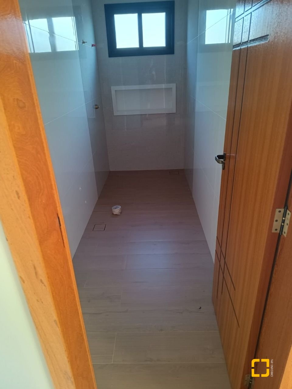 Casa de Condomínio com 250m², 6 quartos (sendo 3 suítes), 2 garagens, no bairro Rio Vermelho em Florianópolis